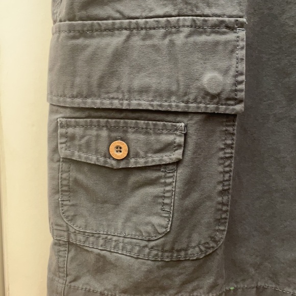 Boston Traders Cargo Shorts - Picture 2 of 5